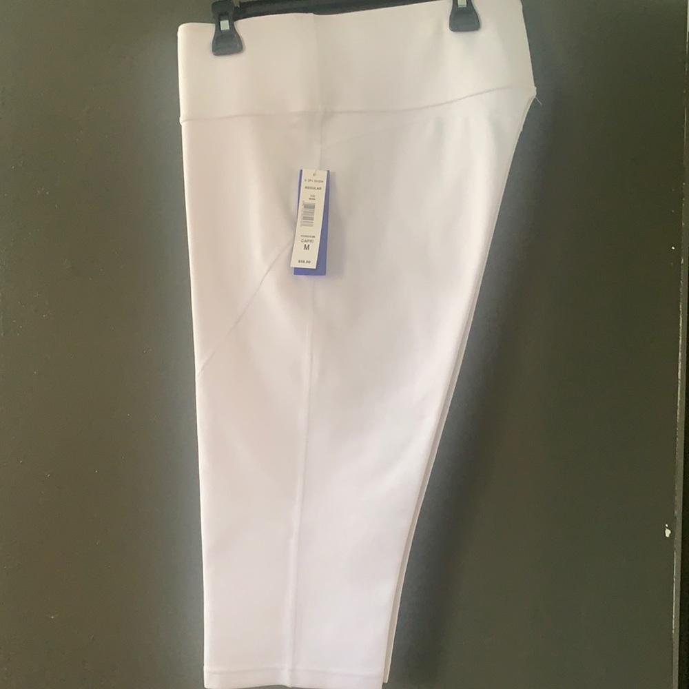 Slim active wear capris